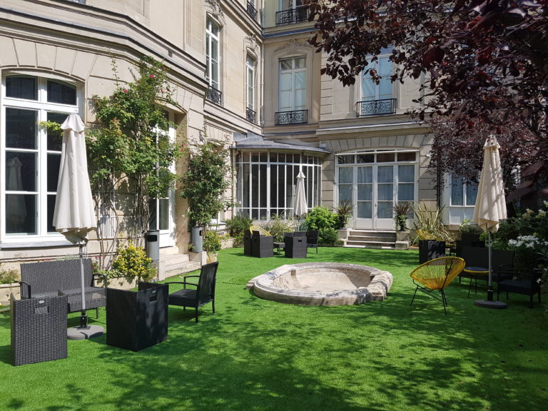 The Club and its garden at Le Cercle d’Aumale